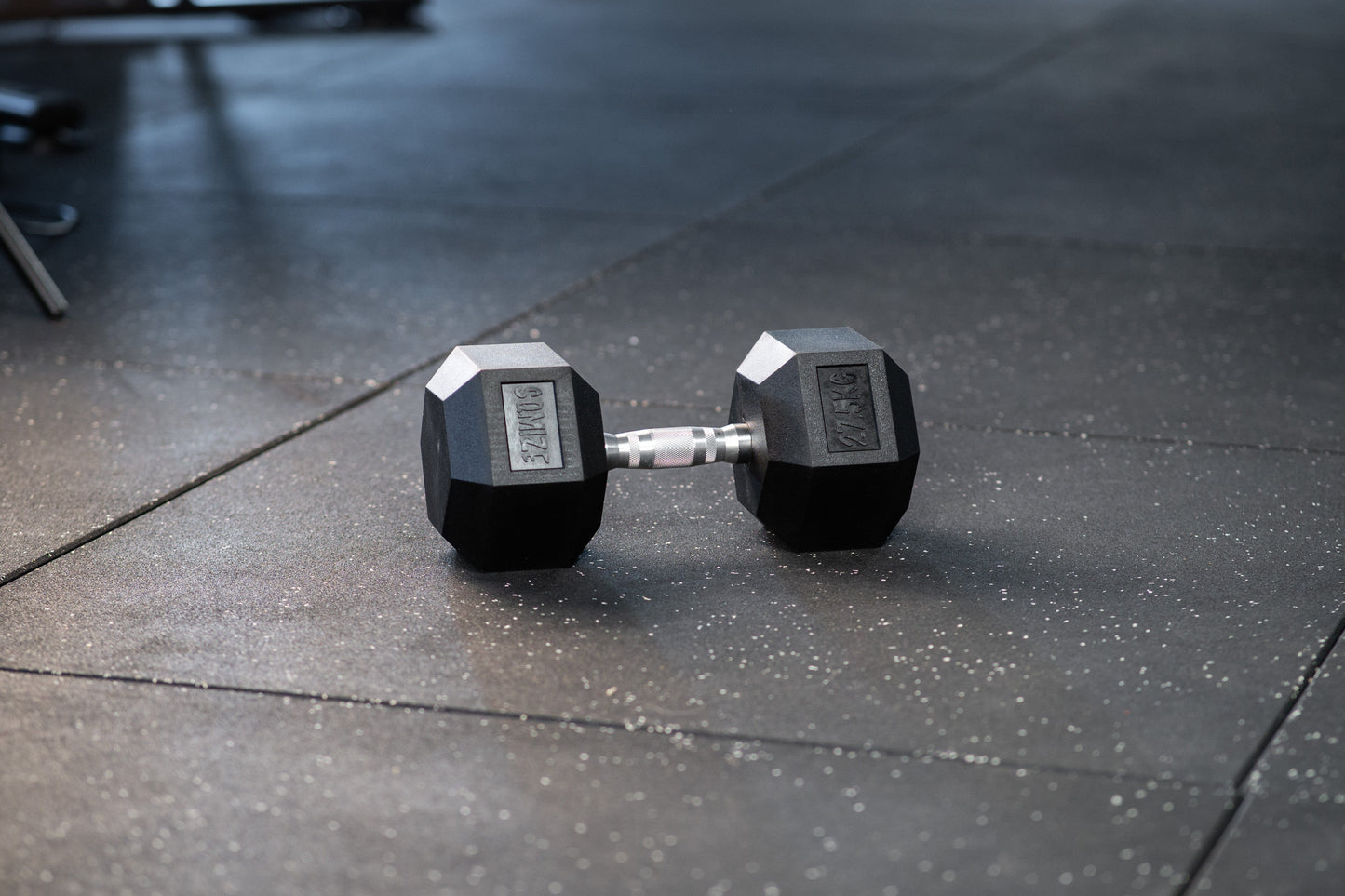 Hex Dumbbell - Hexagon Hanteln SQMIZE® HDBR gummiert, 2.5 - 40 kg www.simpleproducts.at 27.5 kg