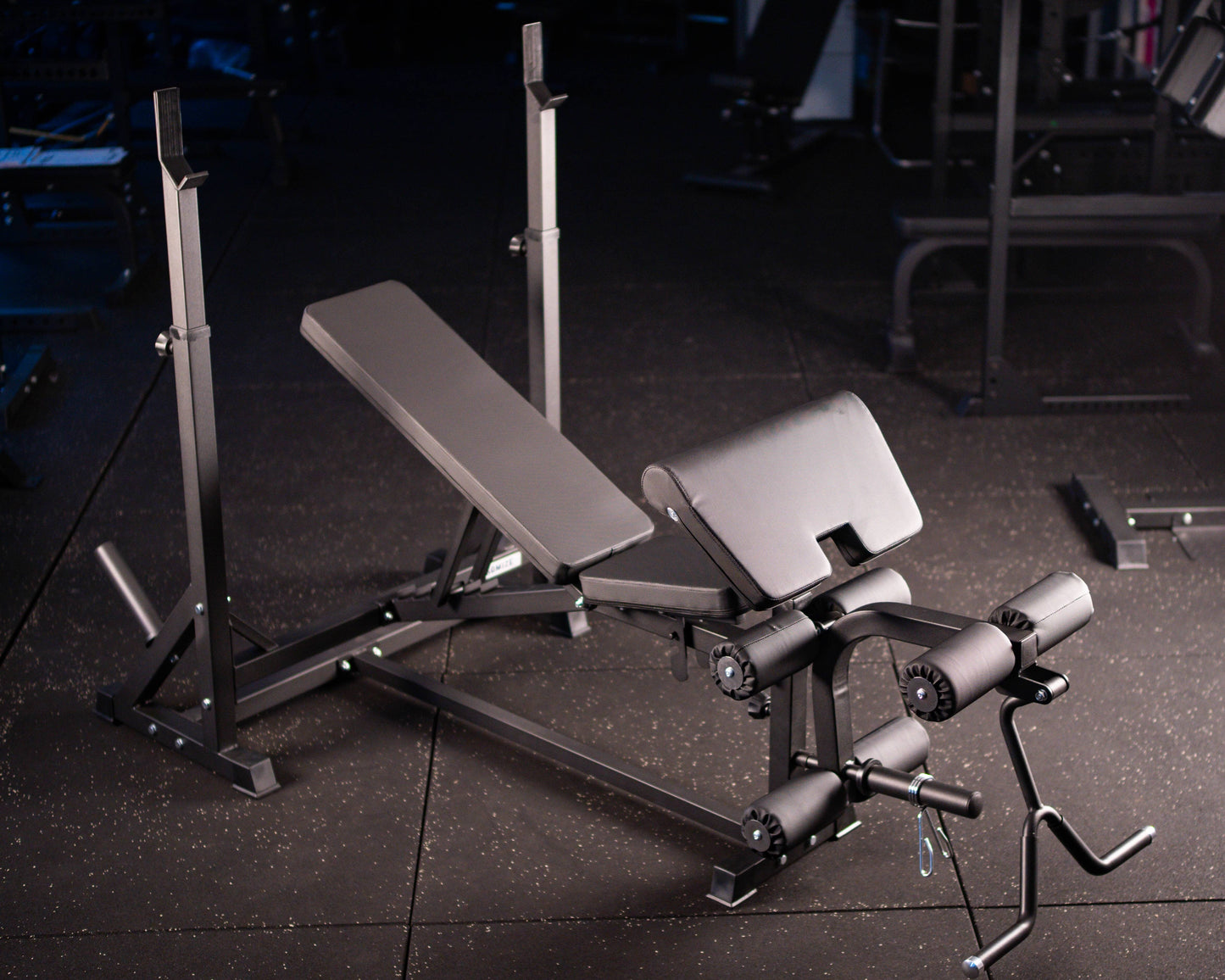 Langhantelbank SQMIZE® POWER PACK WB7i www.simpleproducts.at