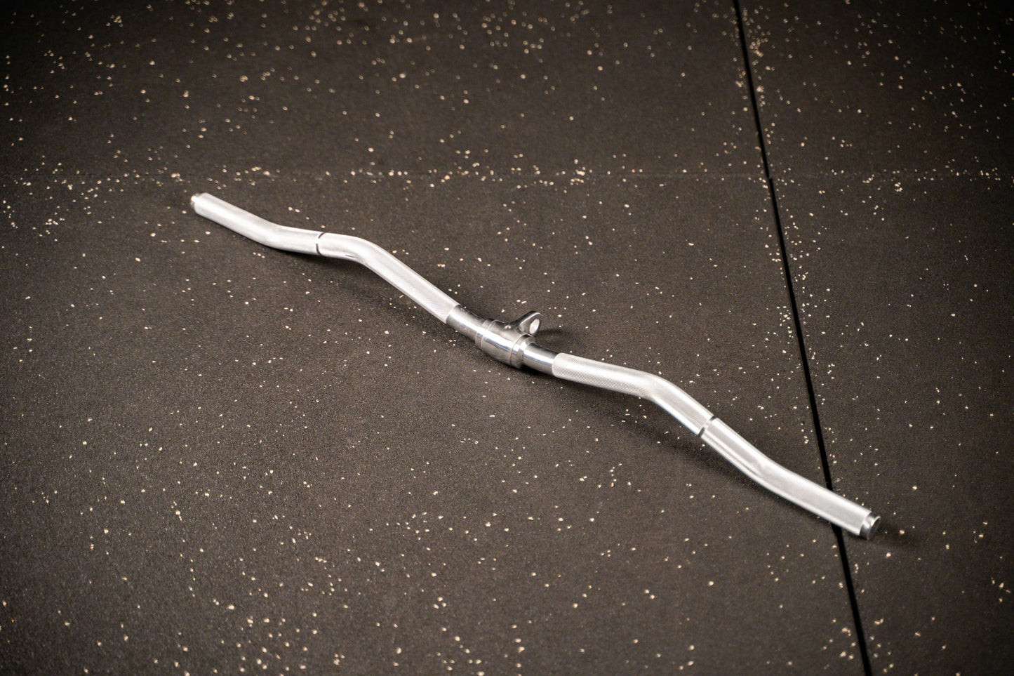 Multi-Grip Curl Bar mit Drehgelenk SQMIZE® V8 Series MC-420 www.simpleproducts.at