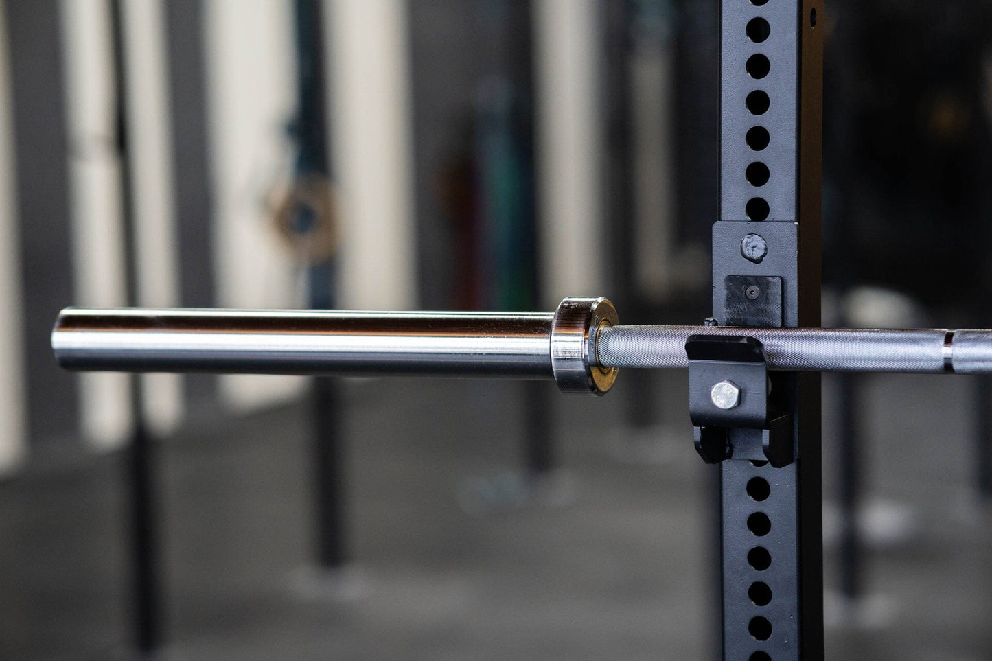 Olympia Langhantel - 20kg Powerlifting Bar SQMIZE® FOX LINE OB86PL-X www.simpleproducts.at