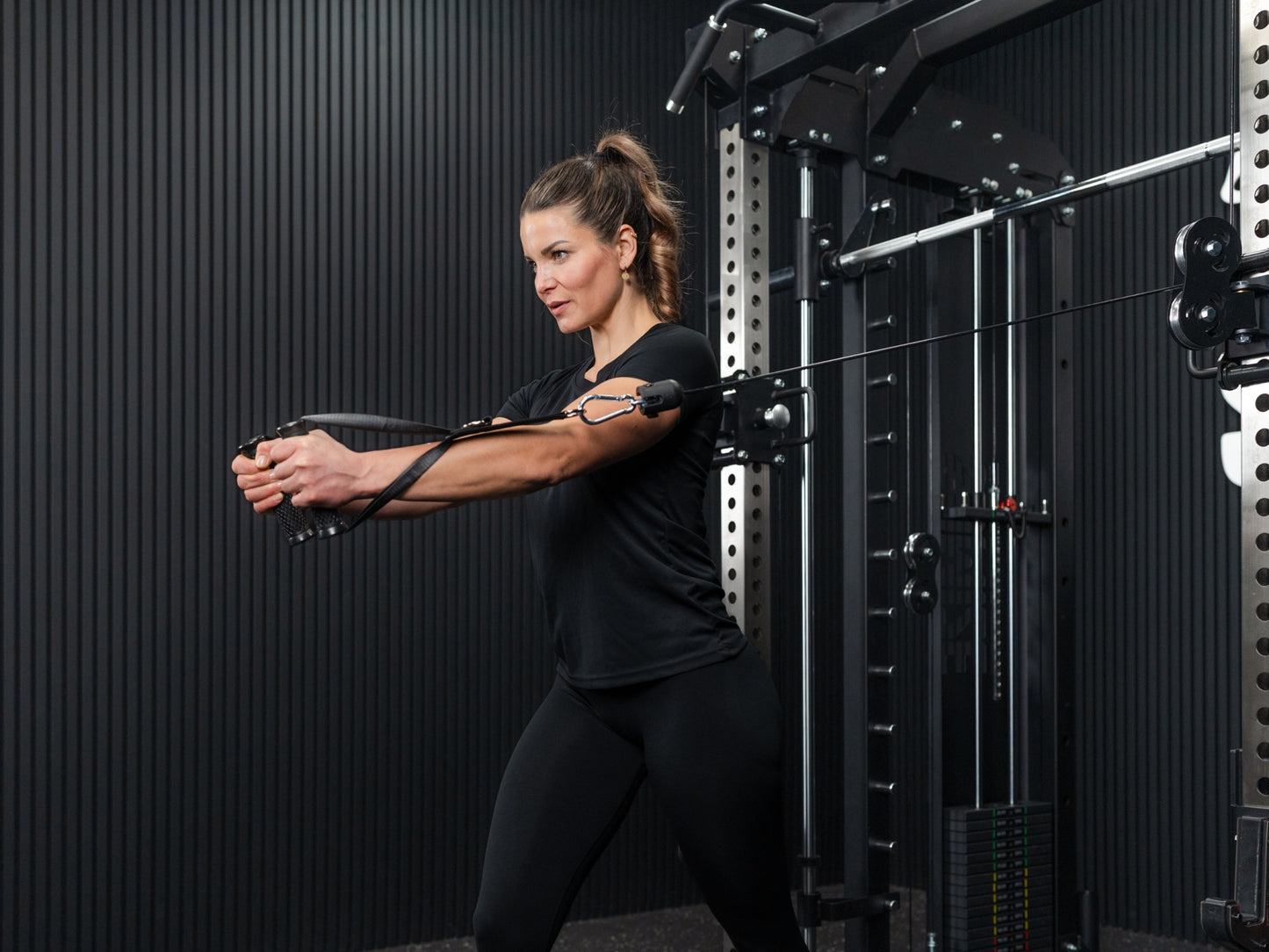 Tri-Power Gym SQMIZE® ELITE CLUB SQ-S981-90, Kabelzugstation, Multipresse & Half Rack, Höhe 226 cm