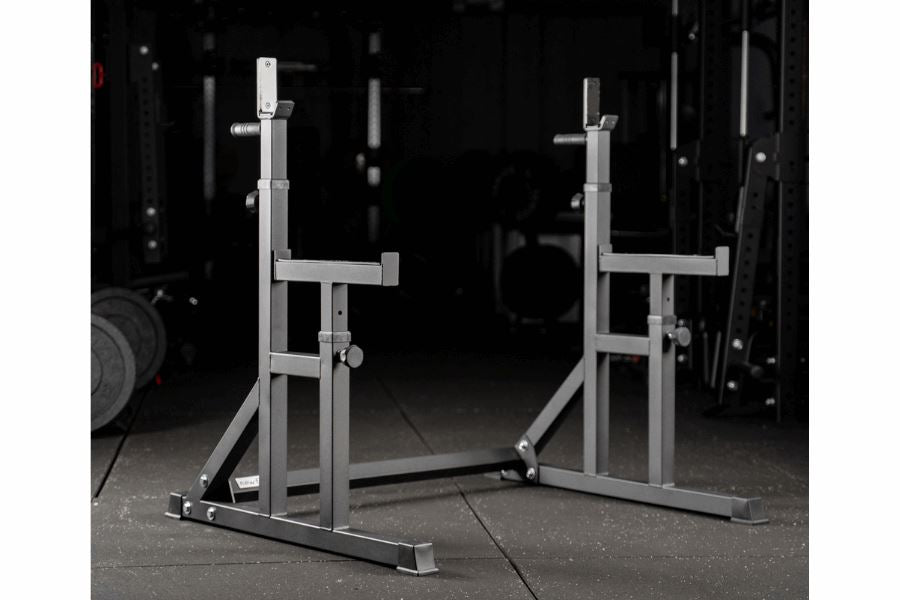 Adjustable Squat- und Bench-Rack newfitness® SR990 FOX LINE www.simpleproducts.at 