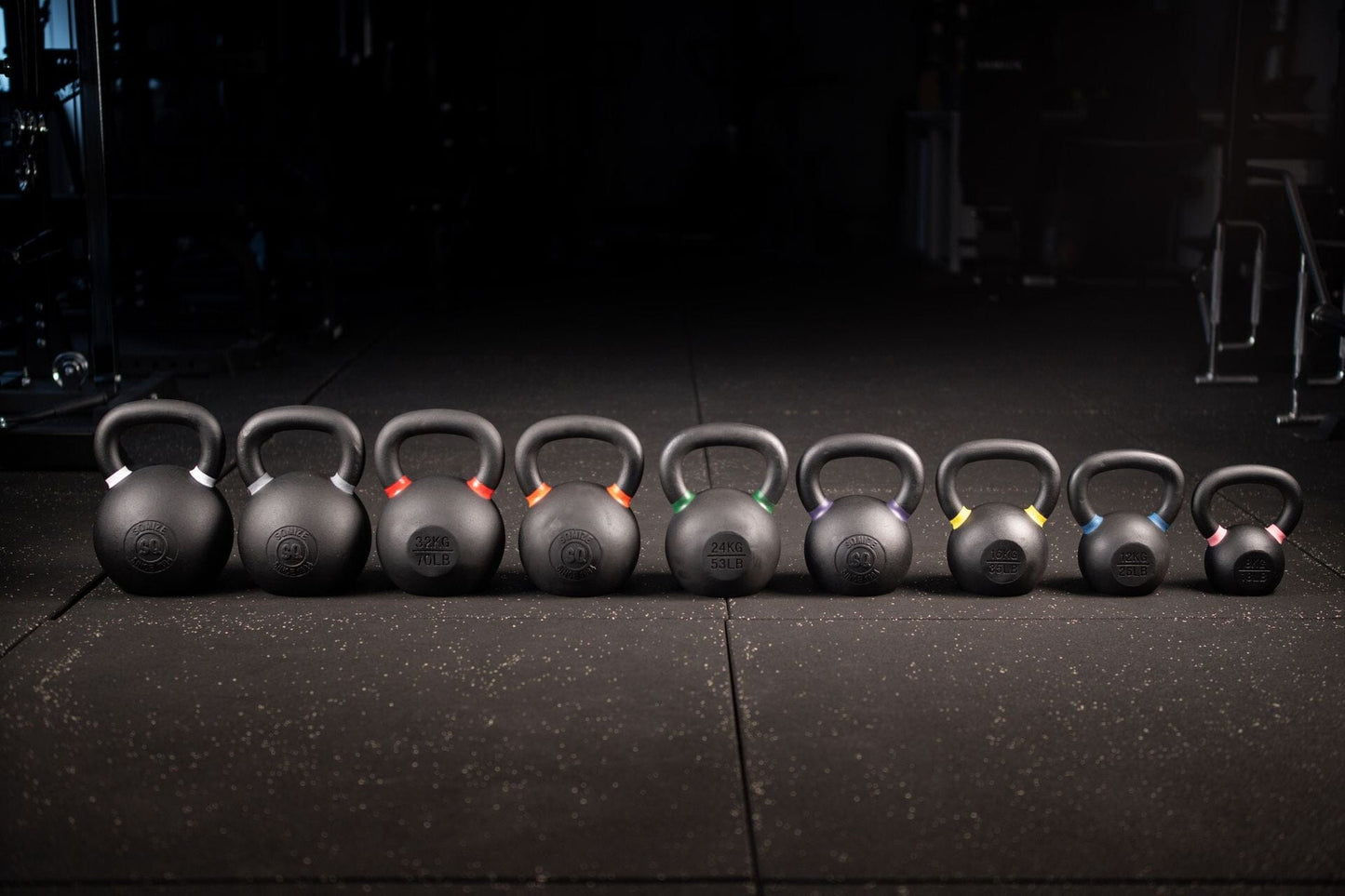 Black Kettlebell Profi Set SQMIZE® BFK100, 100 kg farbcodiert www.simpleproducts.at 