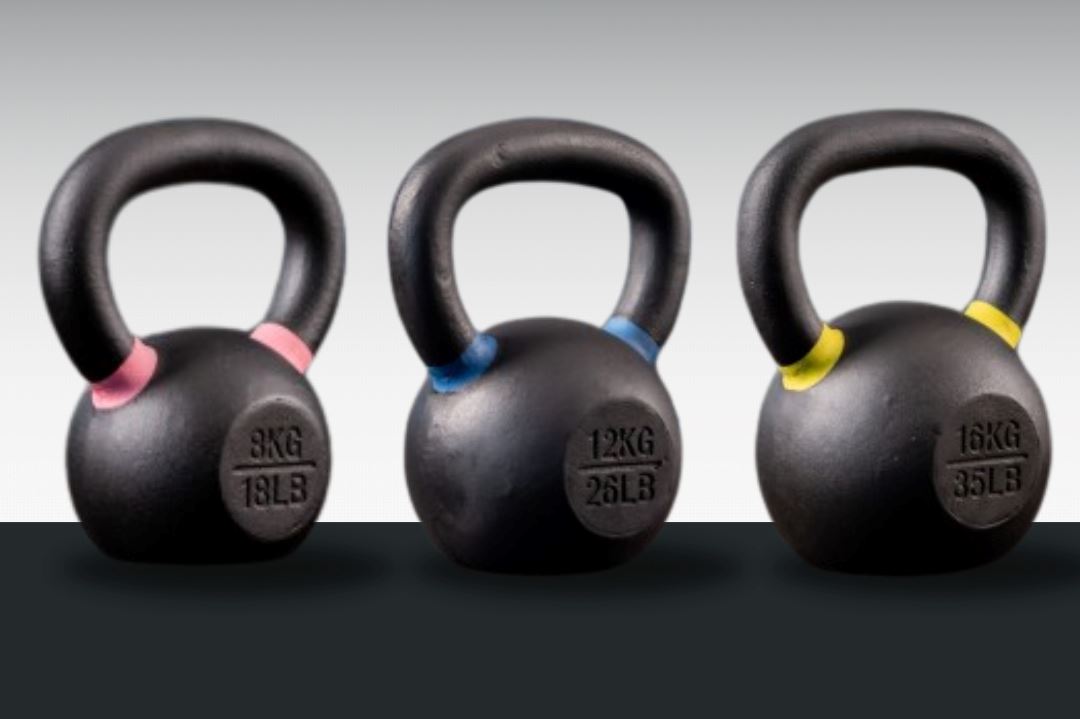 Black Kettlebell Profi Sets SQMIZE® BFK, farbcodiert, 36 - 140 kg www.simpleproducts.at BFK36 