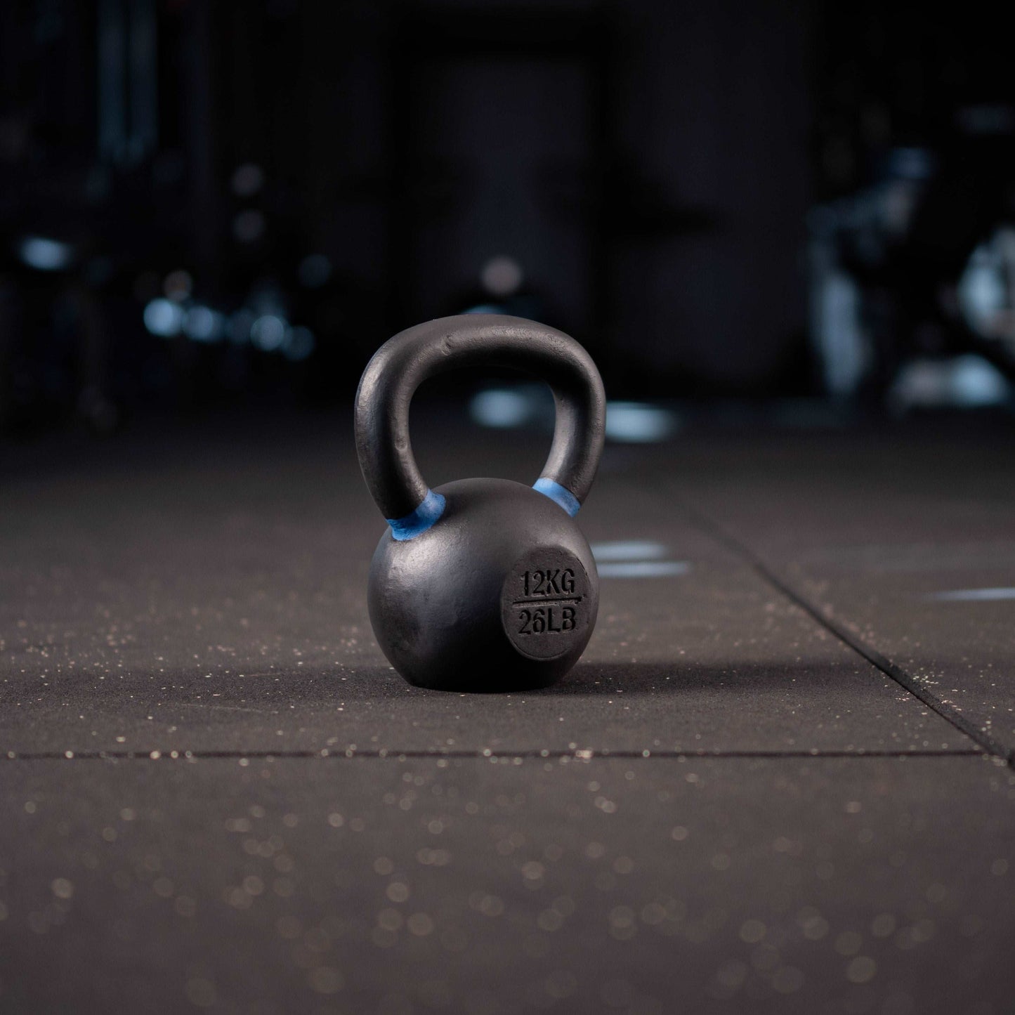 Black Kettlebell SQMIZE® BFK farbcodiert, 8 - 40 kg www.simpleproducts.at 12 kg 