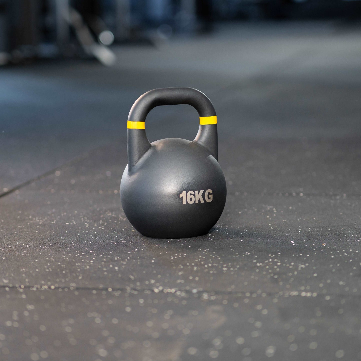 Competition Steel Kettlebell SQMIZE® CSK, BLACK EDITION, 4 - 40 kg www.simpleproducts.at 16 kg 