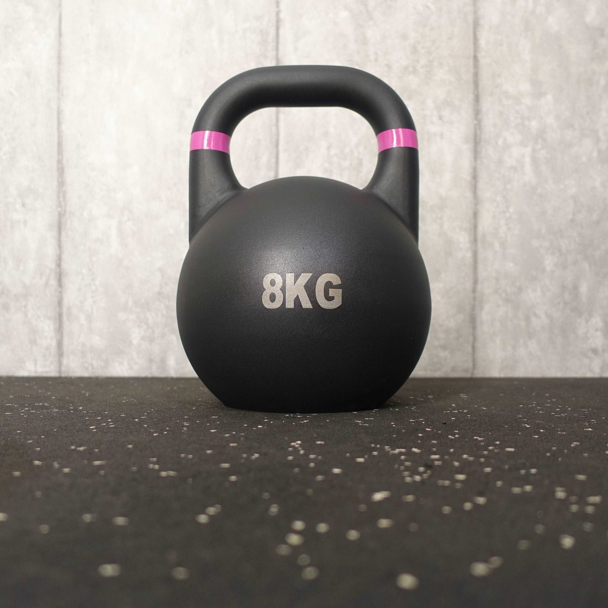 Competition Steel Kettlebell SQMIZE® CSK, BLACK EDITION, 4 - 40 kg www.simpleproducts.at 8 kg 