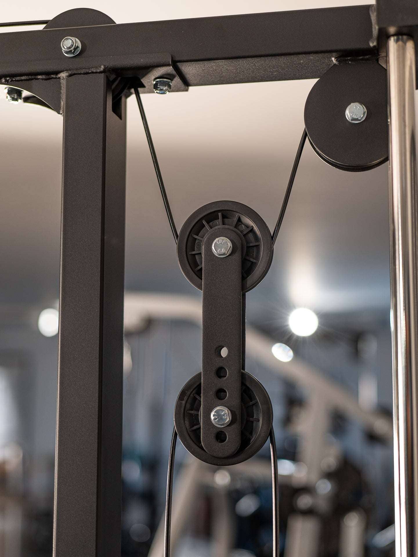 Half Rack & Smith Machine: SQMIZE® POWER PACK R741 XT Professional www.simpleproducts.at 