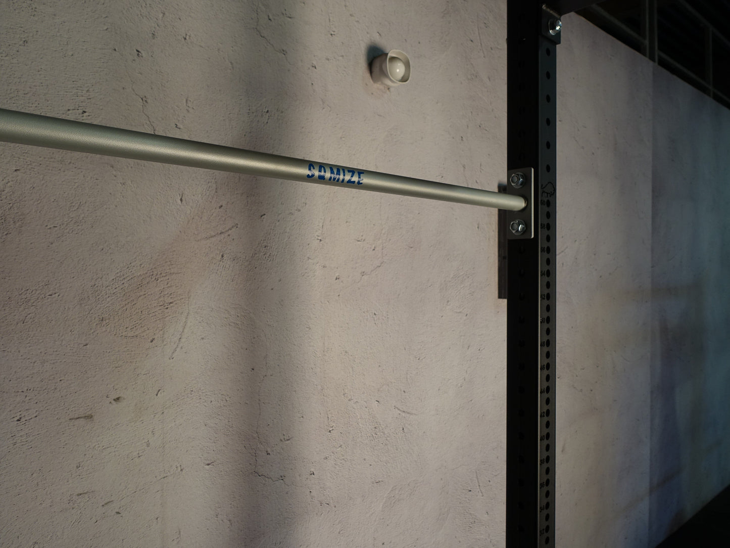 Premium Bison Pull-up Bar SQMIZE® BDB-M4 Cerakote, 110 cm www.simpleproducts.at 