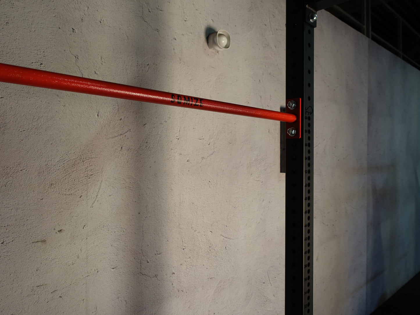 Premium Bison Pull-up Bar SQMIZE® BDB-M4 Cerakote, 110 cm www.simpleproducts.at Flame Red River 